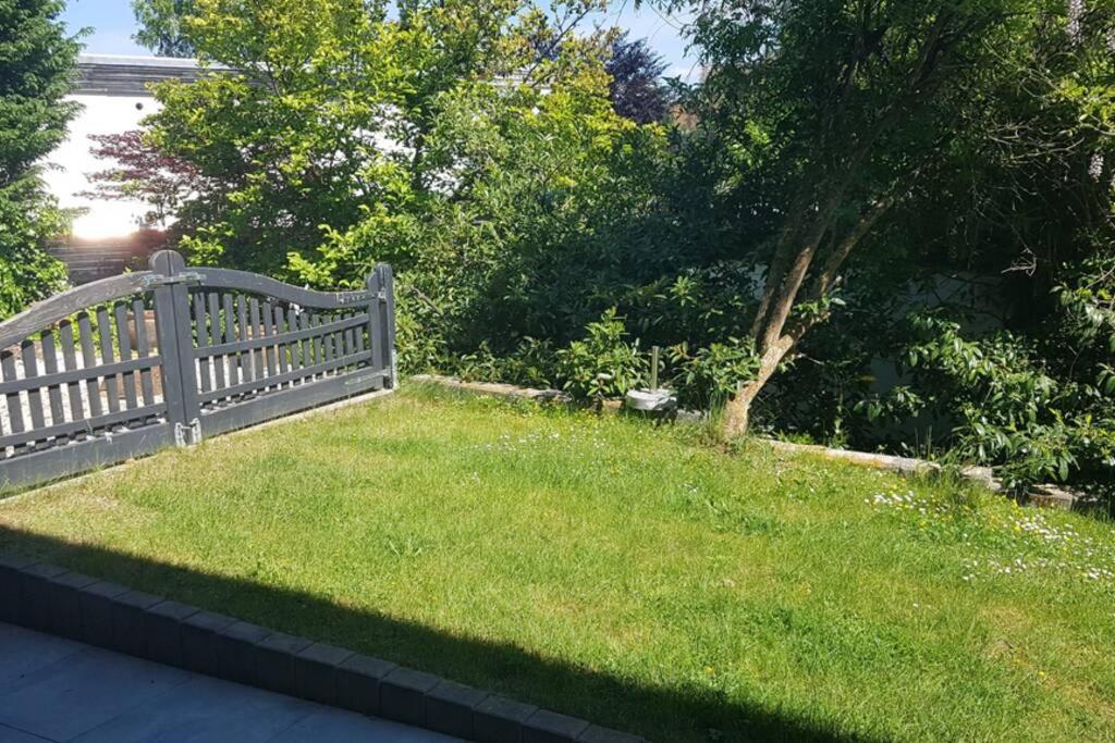 Bergische Oase - Ferienwohnung Oskar Overath Exteriör bild